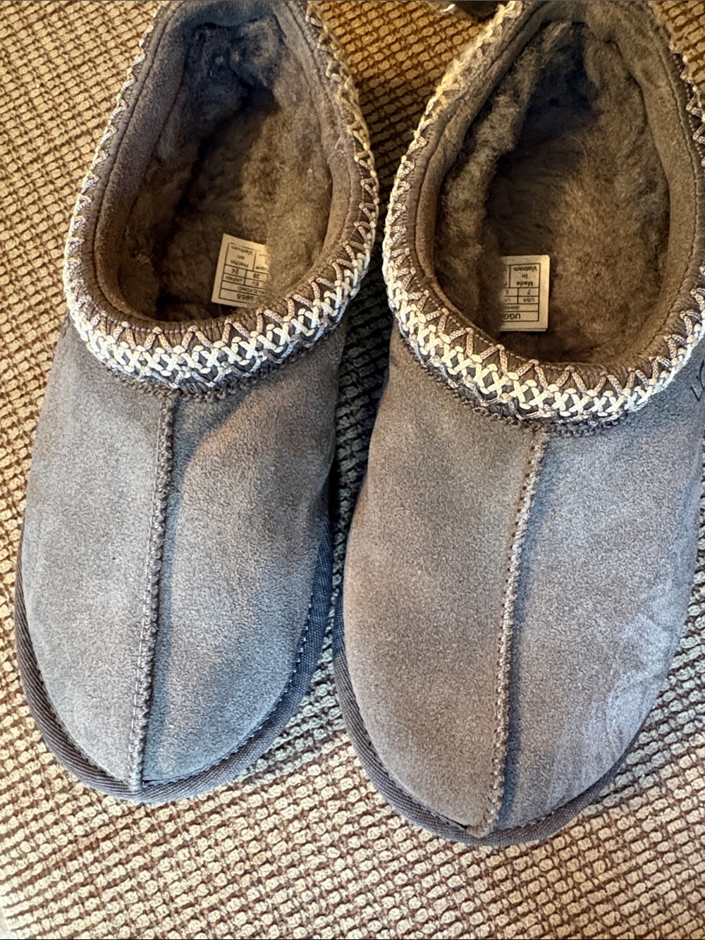 Woman’s UGGS Tasman Size 7 Cozy Slip-On Suede Slippers - Grey